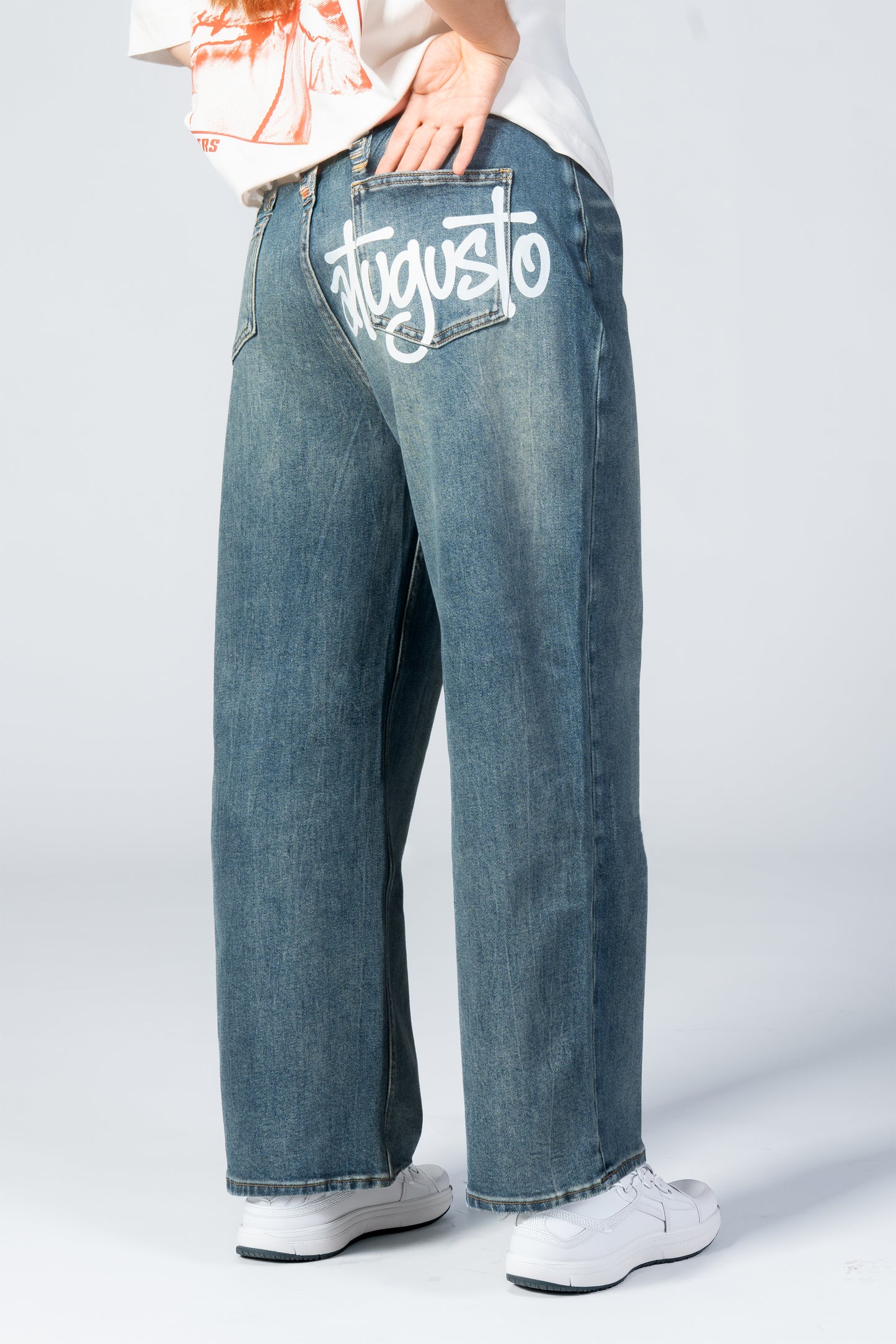 PANTALÓN VAQUERO ATUGUSTO GRAFFITI UNISEX CORTE ANCHO