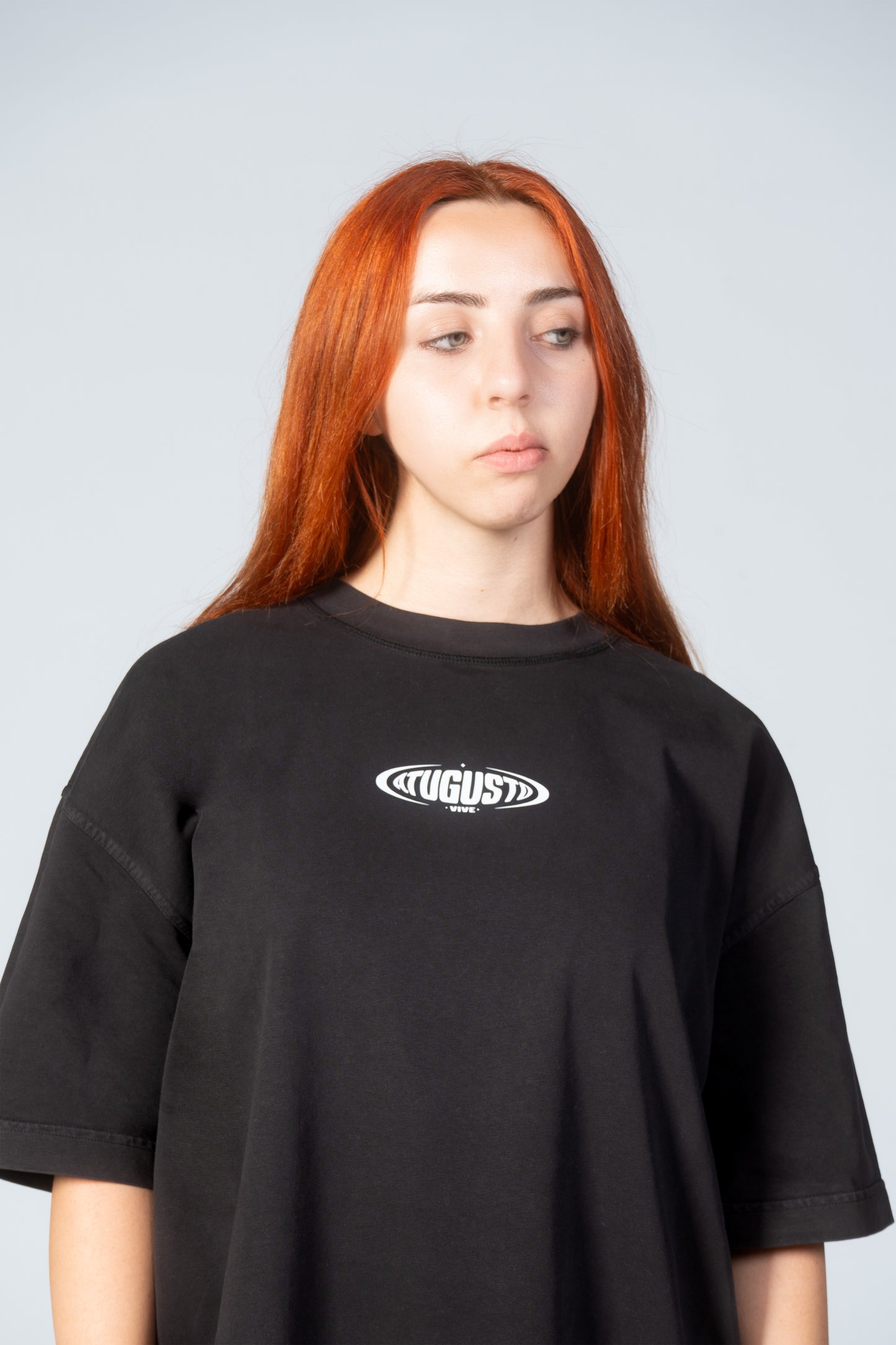 CAMISETA VIVE ATUGUSTO WORLD WIDE SHIPPING RE-EDITION COLOR NEGRO